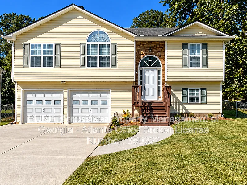 121 Maplewood Dr