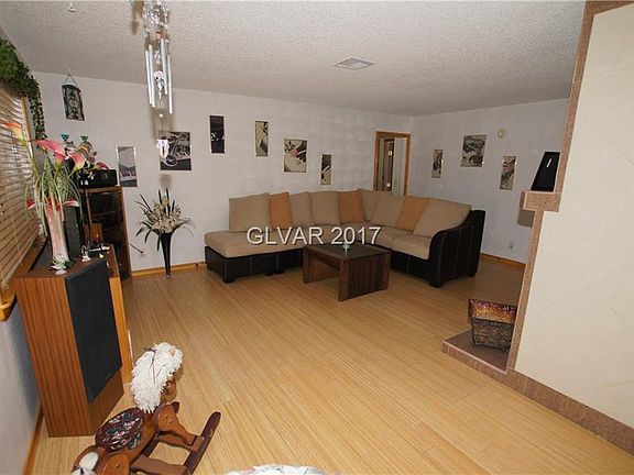 2nd image of 3638 Margarita Way
