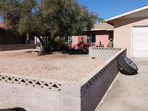 2nd image of 5324 Del Monte Ave