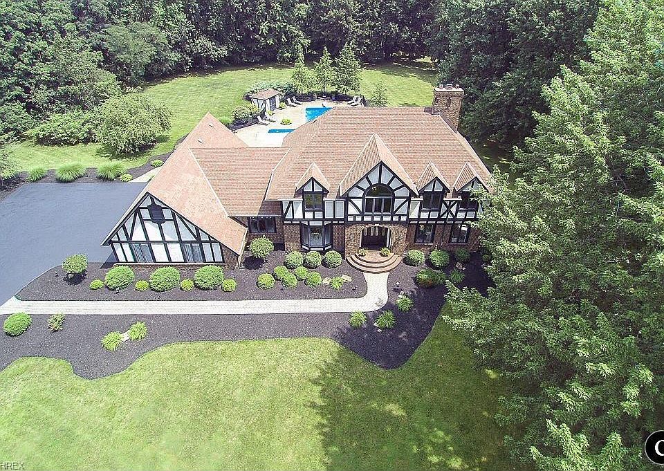 1st image of 8341 Kingwood Dr