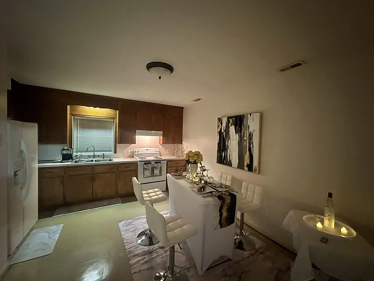 2105A Georgia Ave — Photo 5