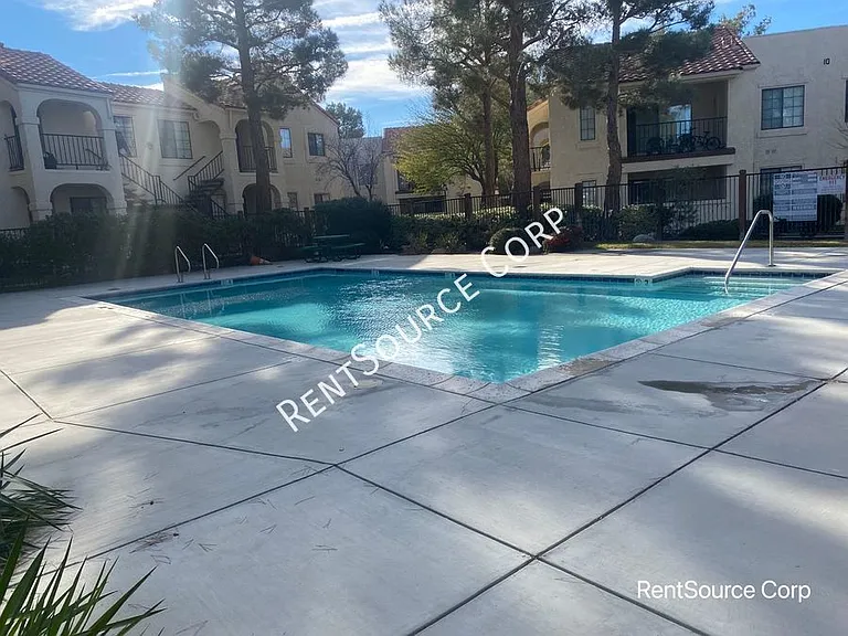 2554 Olive Dr #18-DR; — Photo 12