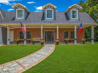 8714 Holly Hills Dr, Tomball, TX 77375