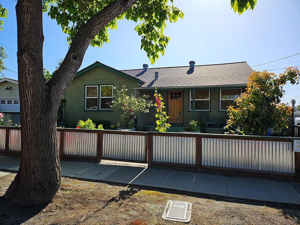 1st image of 141 Catalpa St #141