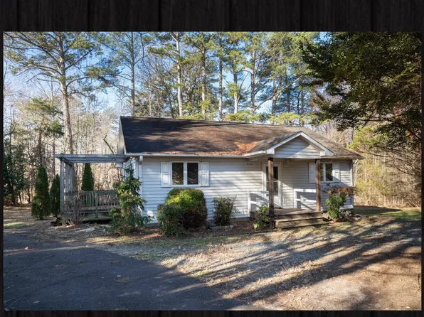 1519 E Rutherford St #A, Landrum, SC 29356