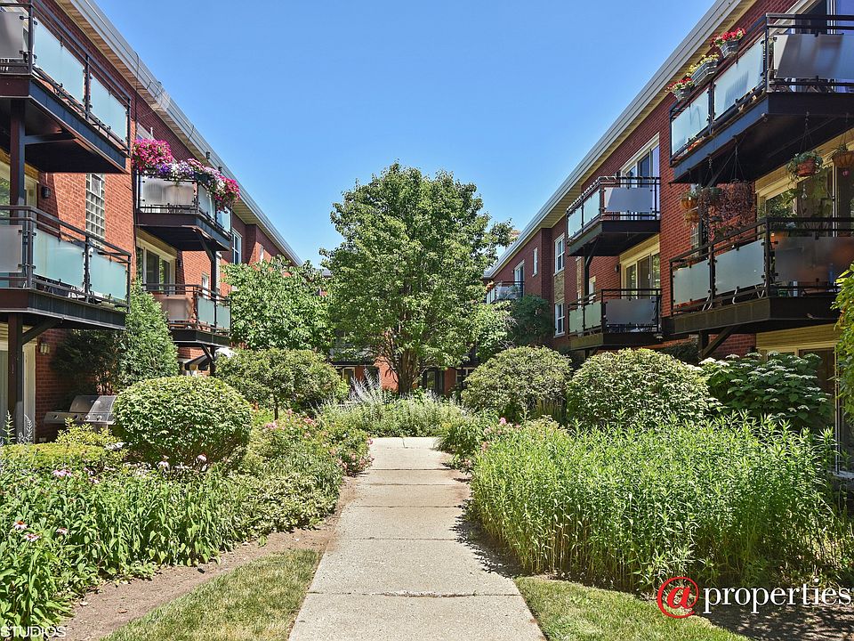 1st image of 6427 N Damen Ave APT 3W