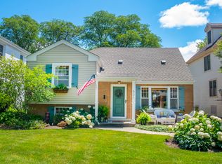 521 S Ashland Ave, La Grange, IL 60525