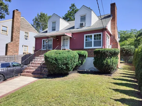 27 Lakeshore Dr, Hudson, MA 01749