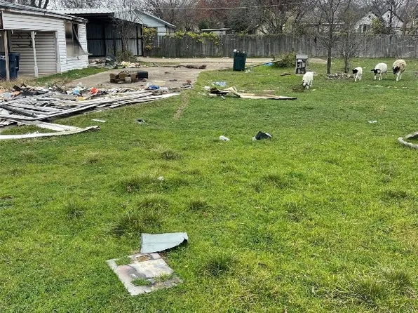 3320 N Grove St, Fort Worth, TX 76106