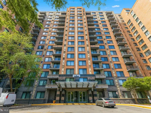 2451 Midtown Ave #1520, Alexandria, VA 22302