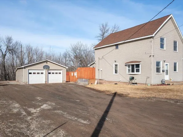 221 Crestline Ct, Duluth, MN 55808