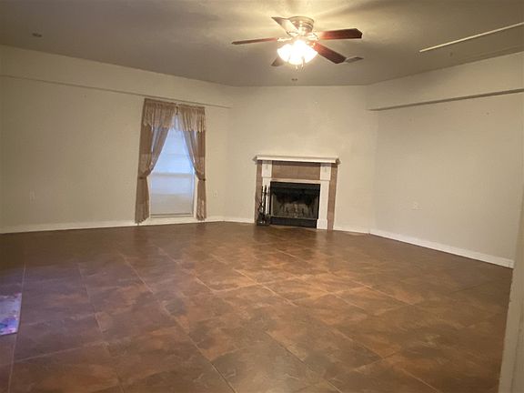 3rd image of 208 E Max Lee St