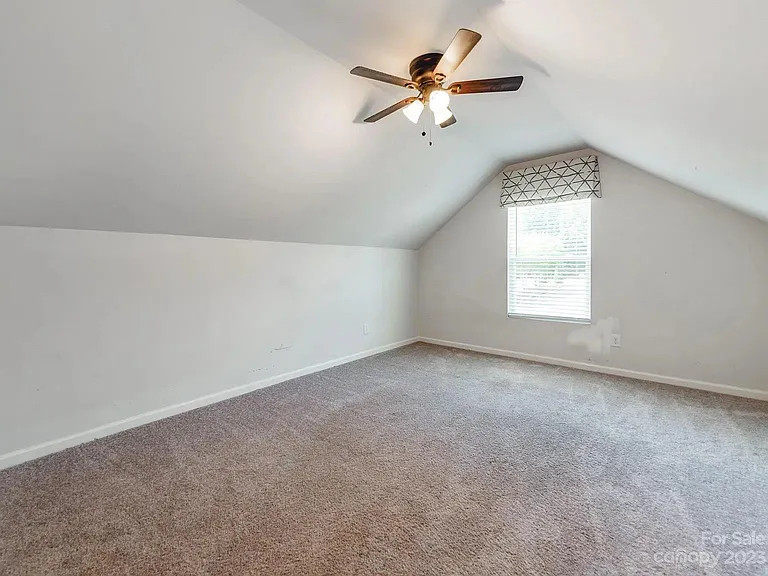 1016 Amberlight Cir #1016 — Photo 15