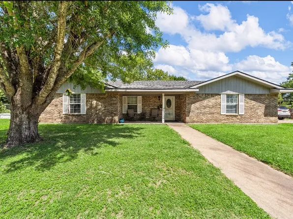 121 York Dr, Lorena, TX 76655