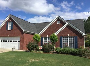 35 Cassie Walk Ln, Lawrenceville, GA 30046