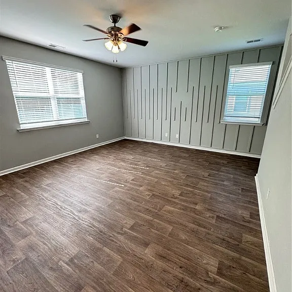 147 Troupe Dr — Photo 8