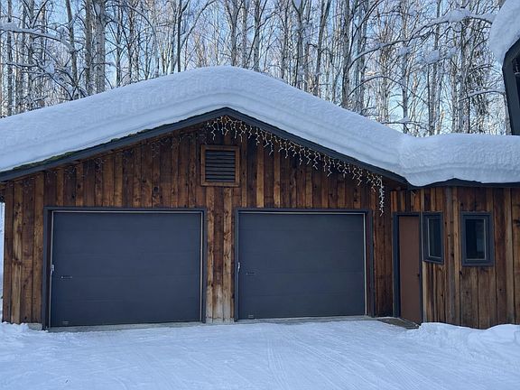 2nd image of 150 Wilderness Dr