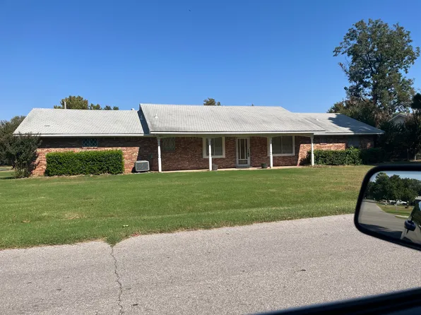 939 W F St, Jenks, OK 74037