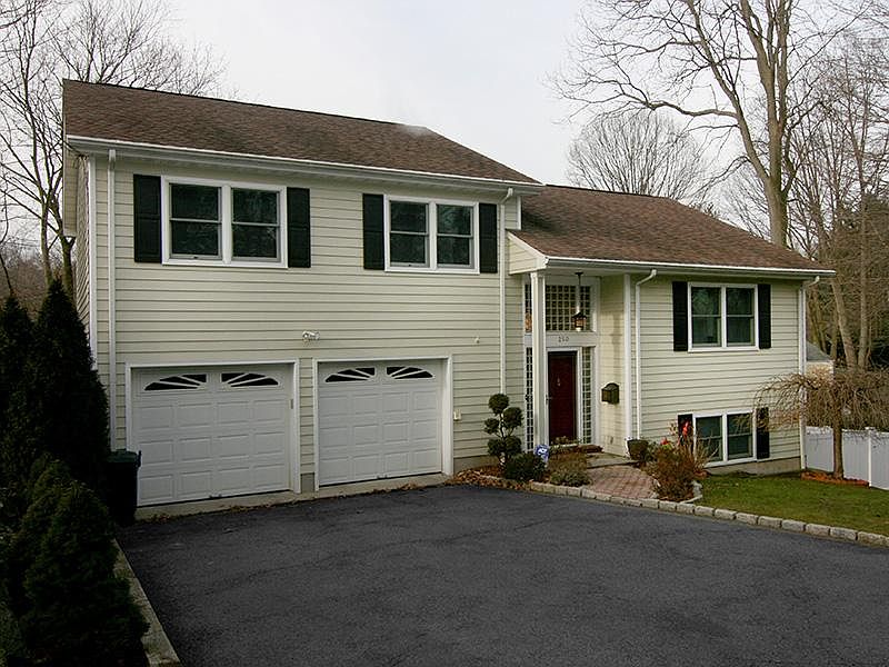 1999 Custom Harbor Heights Home