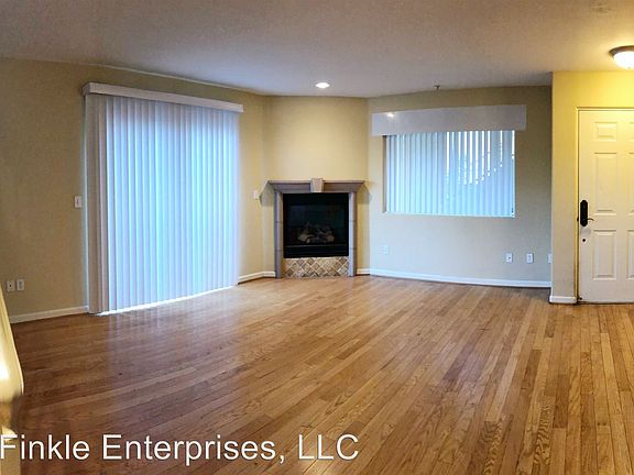 5th image of 6446 Woodley Ave #6446