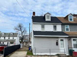 19 Front St, Upland, PA 19015