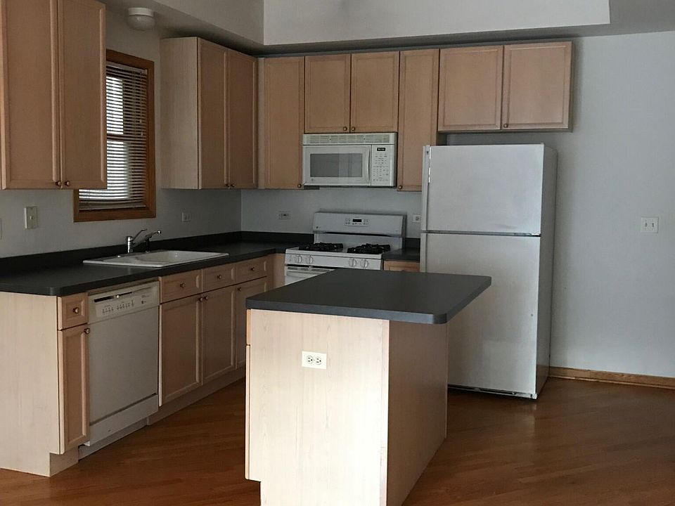 1st image of 2714 N Wayne Ave #2M