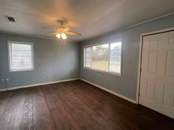 2nd image of 134 Fairlane Dr #1