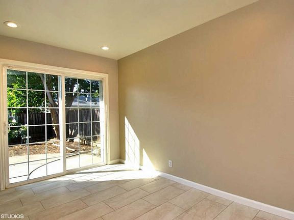 5th image of 1120 Sultana Dr