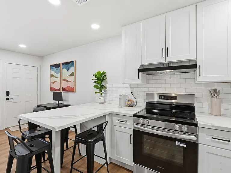 1417 E Roosevelt St #1 — Photo 14