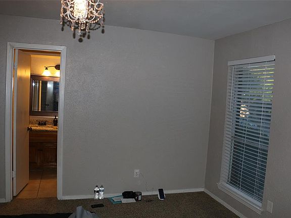 4th image of 135 Faircrest Dr