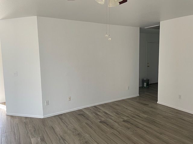2nd image of 10604 E Balmoral Ave