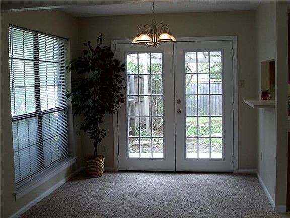 5th image of 322 Sandlewood Ln