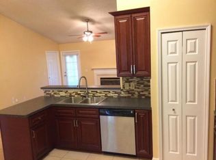 1697 Chandelier Cir E, Jacksonville, FL 32225