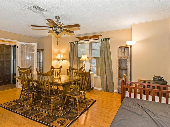 4th image of 114 Sunrise Ln