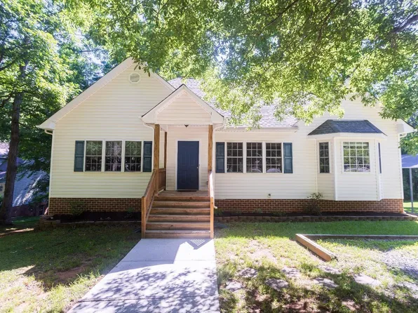 169 Lakehaven Pl, Lynchburg, VA 24502