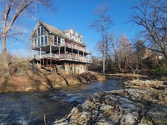 5th image of 397 Bluff Springs Rd