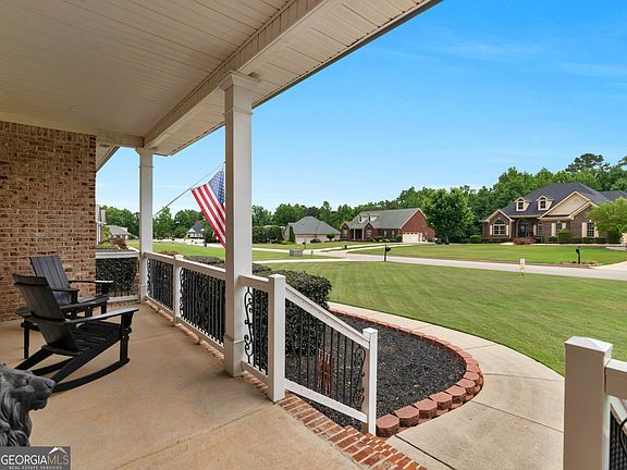 5th image of 221 Hummingbird Ct