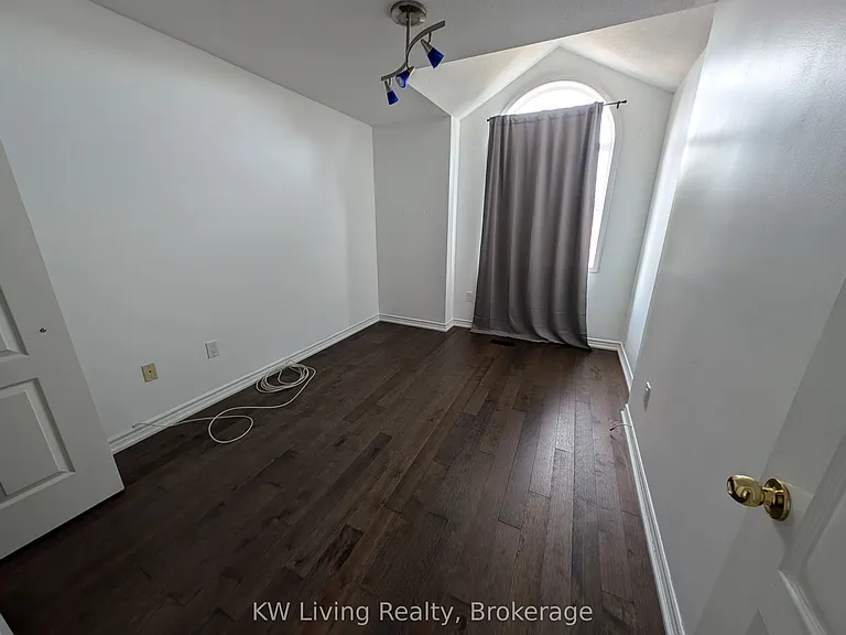 78 Bridlepath St — Photo 13