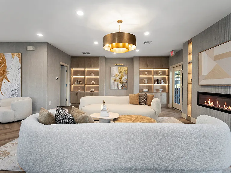Shawnee Station Apartments — Photo 15