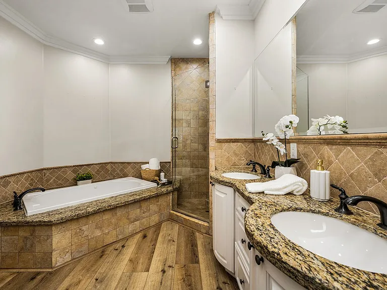 1520 El Camino Real #10 — Photo 32