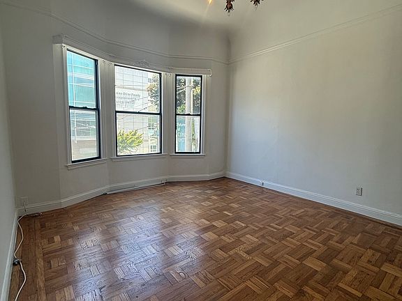 2nd image of 1651 Divisadero St