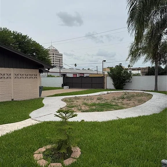 1101 Kerria Ave — Photo 17
