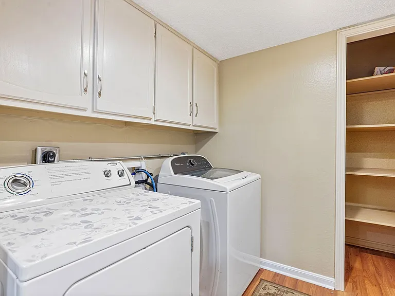 9 Lake View Mnr — Photo 30