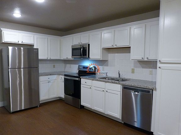 5th image of 1308 Mission Dr #A