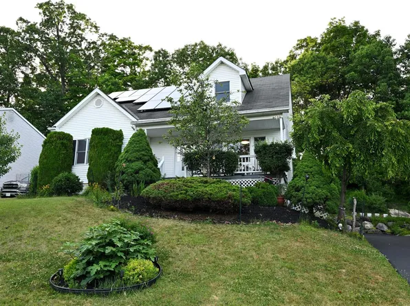 12 Walnut Lane, Middletown, NY 10940
