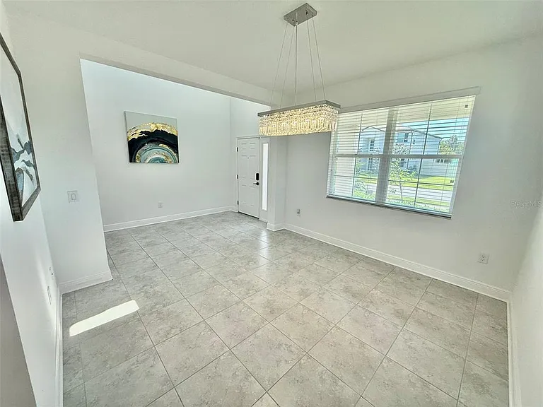 12189 Nouveau Ave — Photo 11