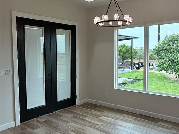 5th image of 1002 Pinon Ln