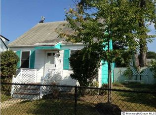 28 Compton Ave, Hazlet Township, NJ 07734