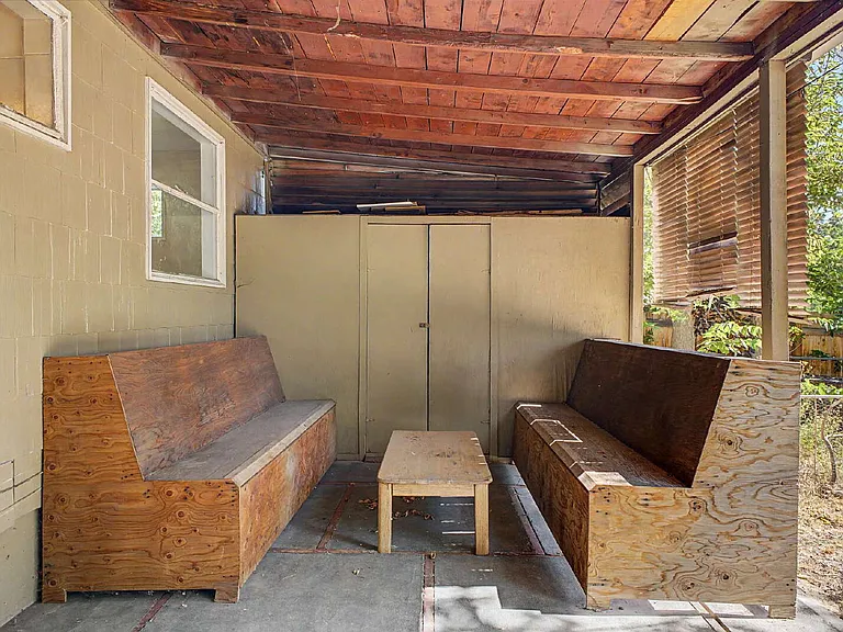 1230 S Grape St — Photo 30