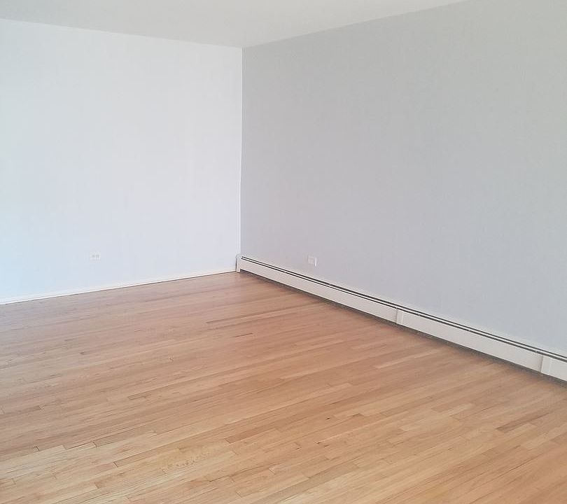 2nd image of 7641-43 S Saginaw Ave #3E